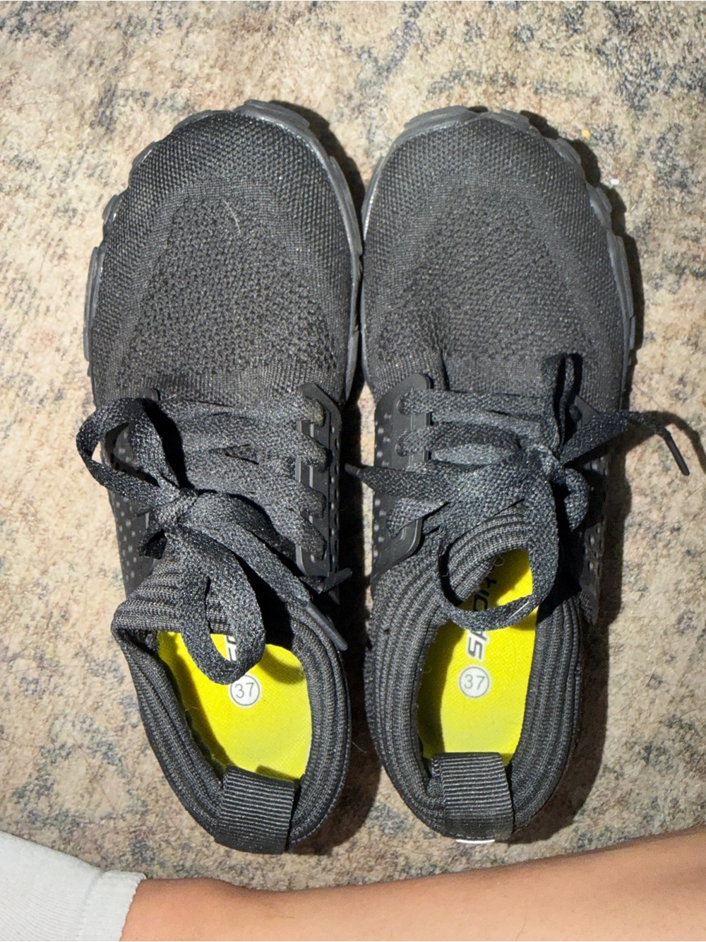 Black Women's Athletic Sneakers with Contrast Yellow Insole